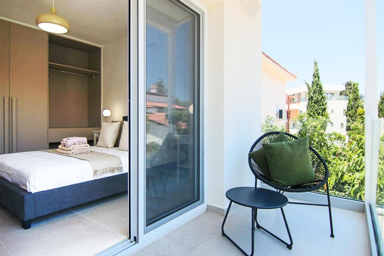 Phaedrus Living Seaside Luxury Limnaria 172 Lägenhet Paphos Exteriör bild